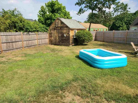 8 1/2 Highland Avenue Derry NH 03038