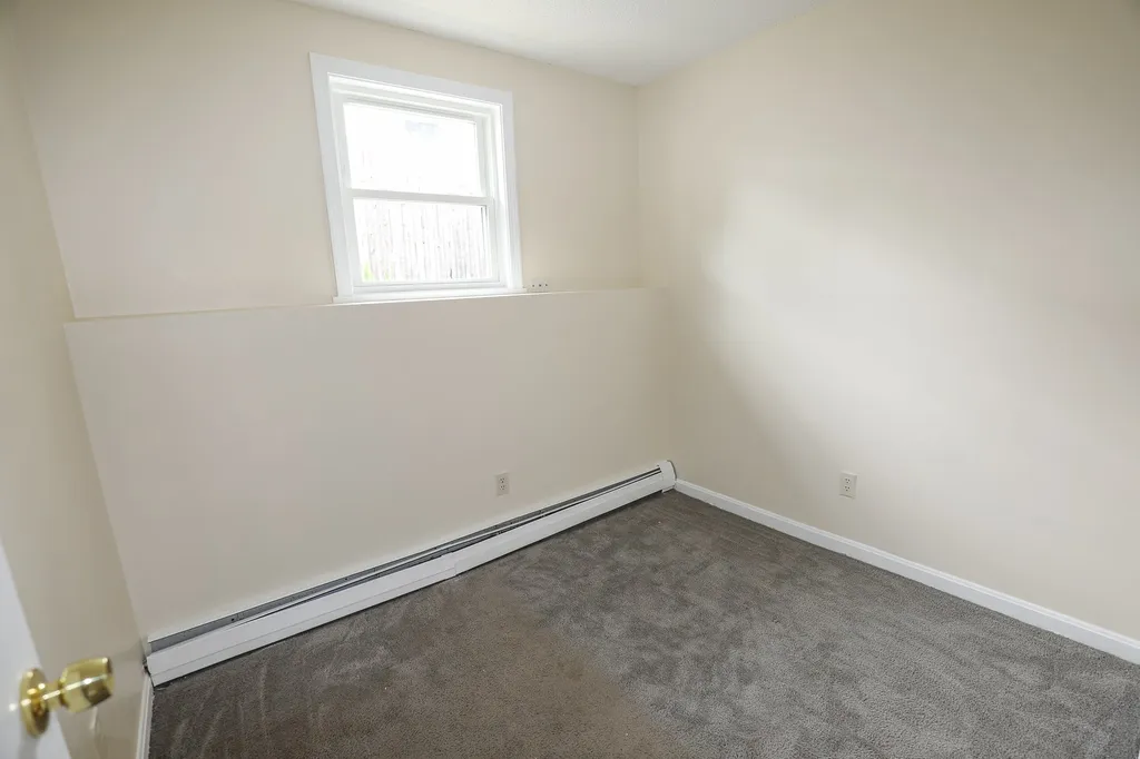 30 Hosley Street Manchester NH 03103