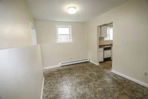 30 Hosley Street Manchester NH 03103