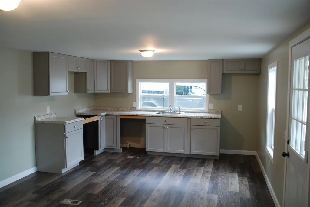 31 Crystal Springs Way Somersworth NH 03878