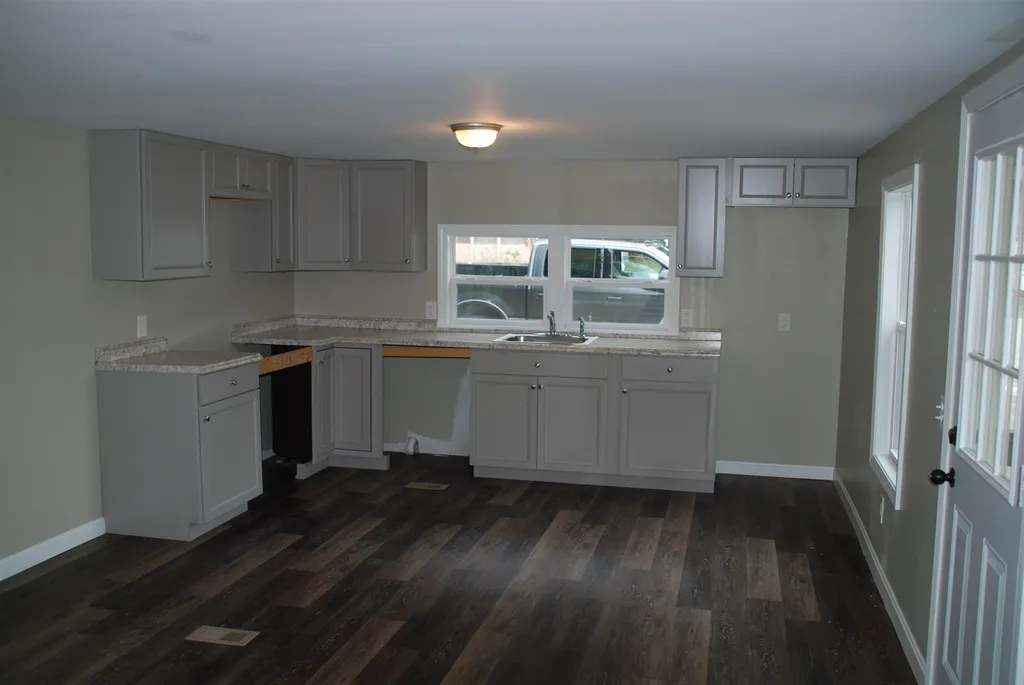 31 Crystal Springs Way Somersworth NH 03878