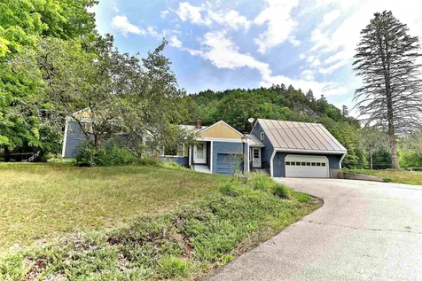 810 Blackmer Boulevard Stockbridge VT 05772