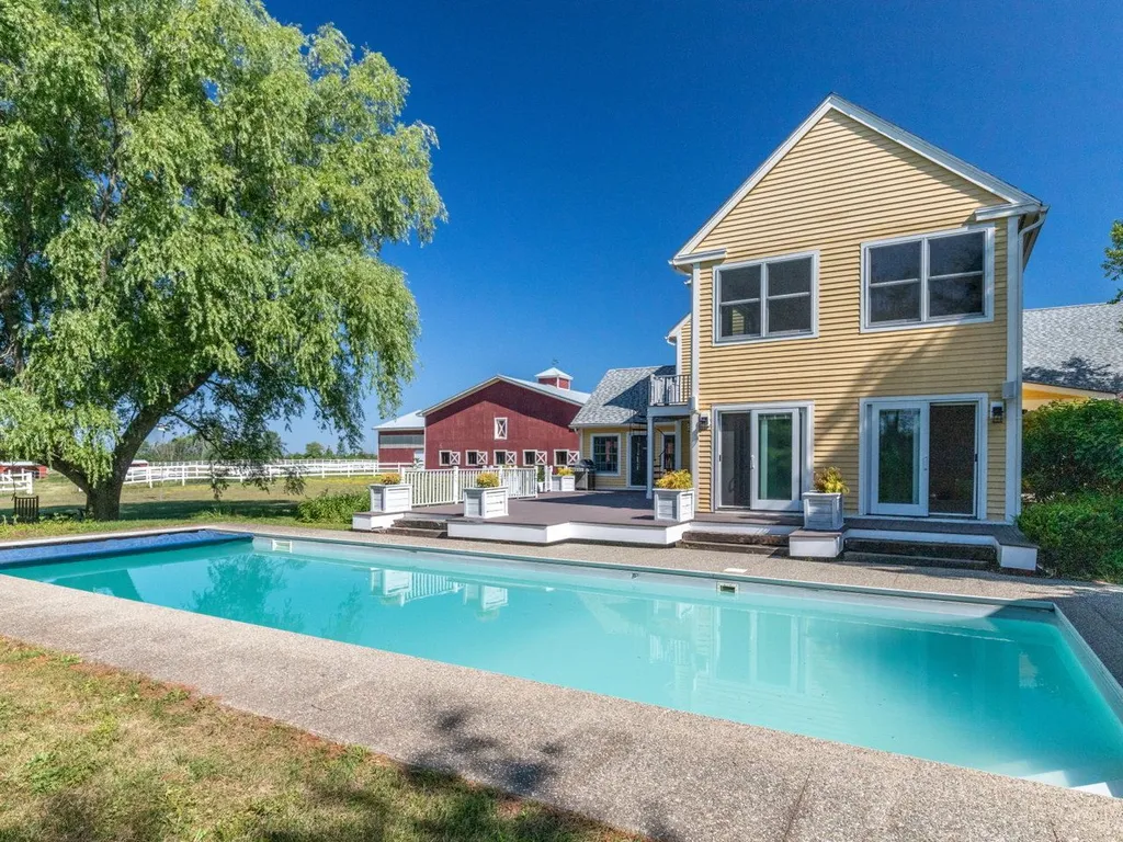 83 Wind Ridge Drive Shelburne VT 05482