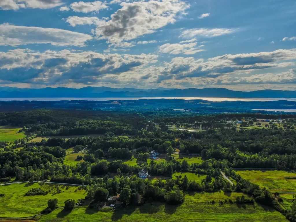 83 Wind Ridge Drive Shelburne VT 05482