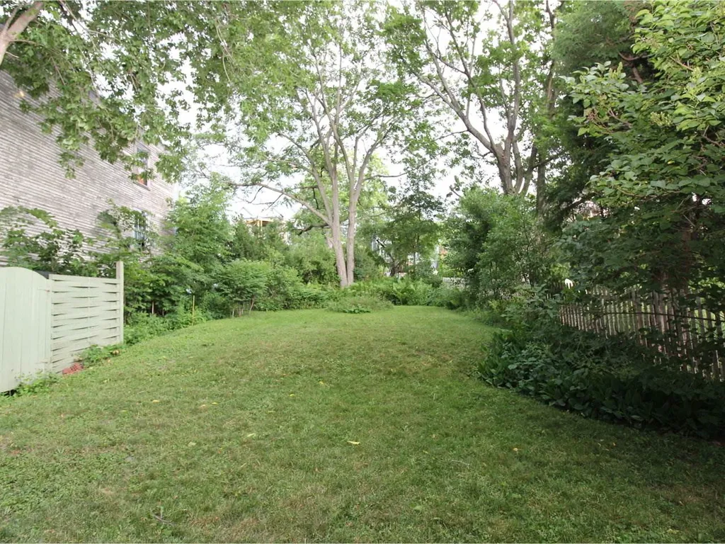 410-412 South Winooski Avenue Burlington VT 05401