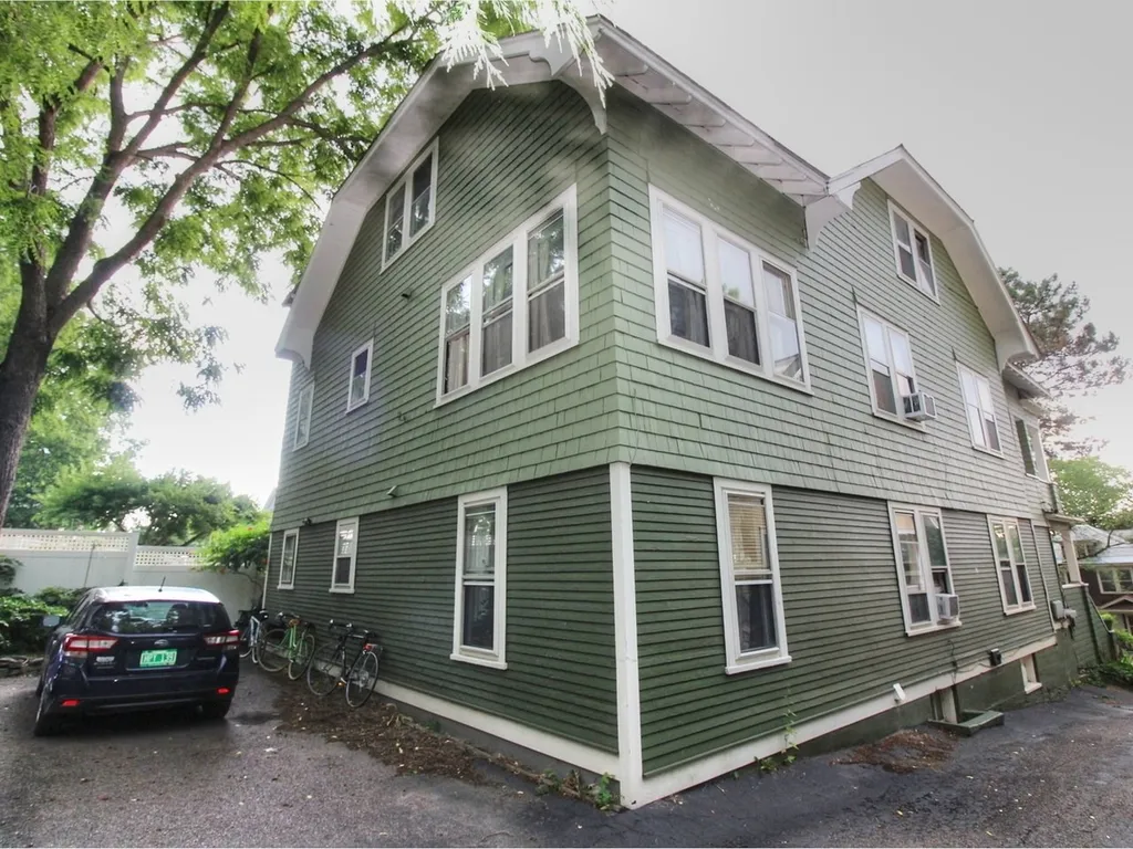410-412 South Winooski Avenue Burlington VT 05401