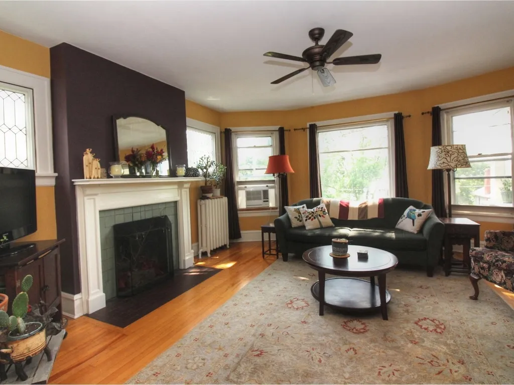 410-412 South Winooski Avenue Burlington VT 05401