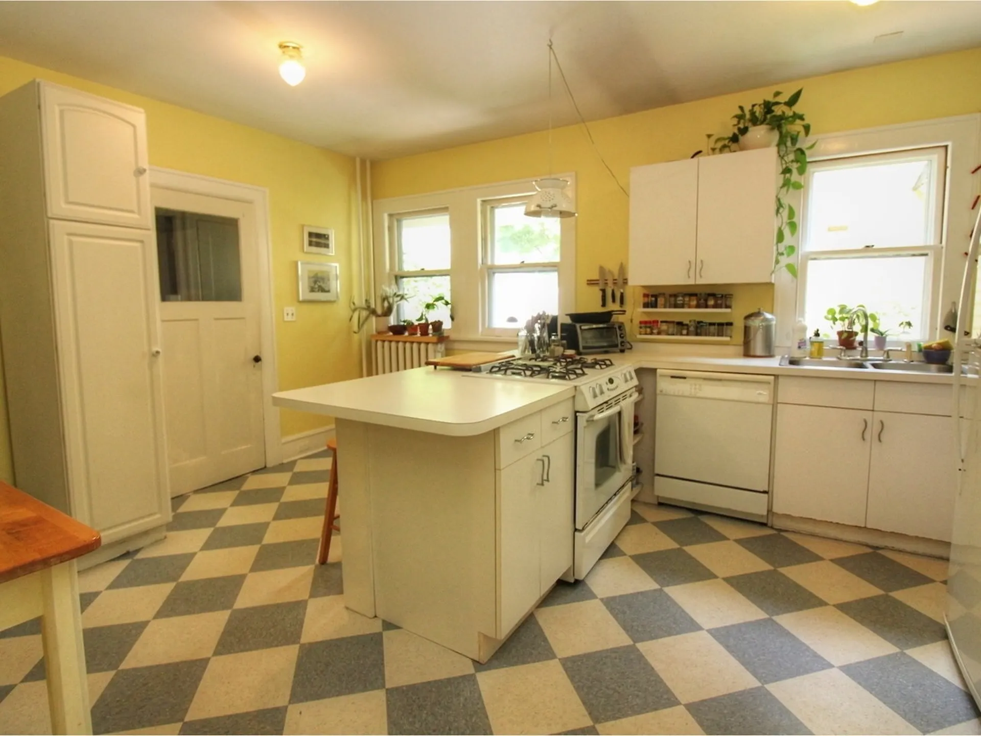 410-412 South Winooski Avenue Burlington VT 05401