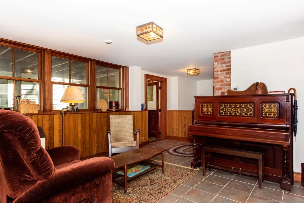 668 Middle Street Portsmouth NH 03801