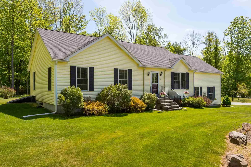 61 Channings Lane Rochester NH 03867