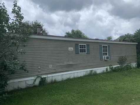 15 Lindenshire Avenue Exeter NH 03833