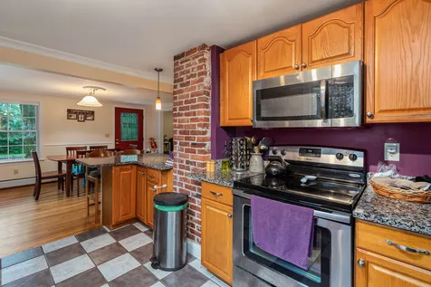 143 1/2 6th Street Dover NH 03820