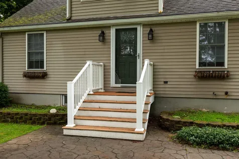 143 1/2 6th Street Dover NH 03820