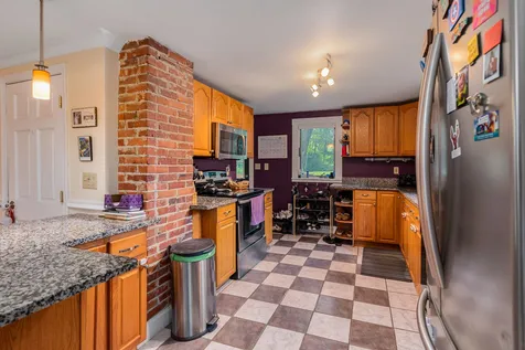 143 1/2 6th Street Dover NH 03820