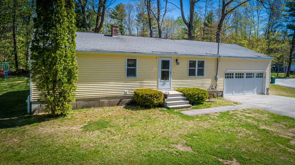 29 Mcneil Drive Rochester NH 03867