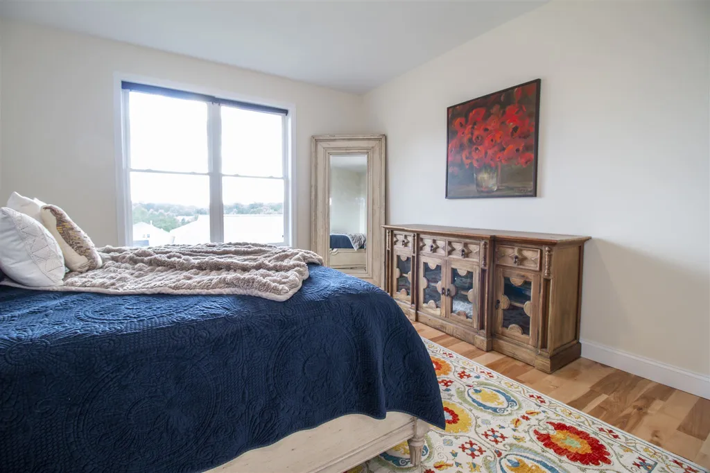 64 Ledge Way South Burlington VT 05403