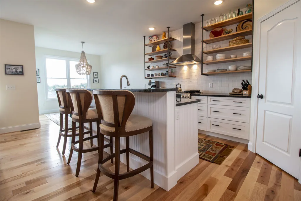 64 Ledge Way South Burlington VT 05403