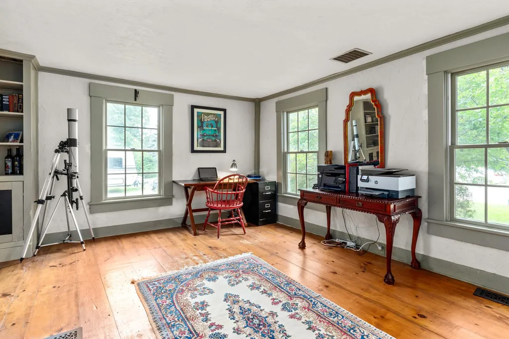 396 South Road Brentwood NH 03833