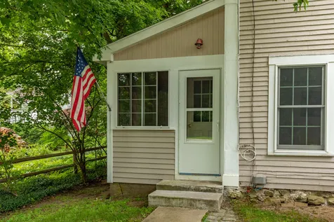 396 South Road Brentwood NH 03833