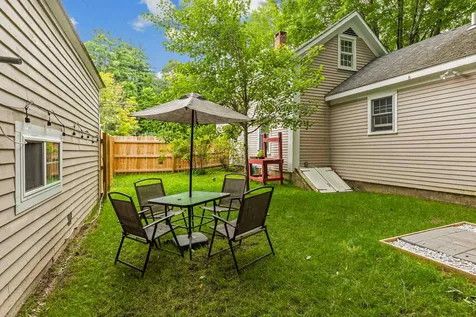 396 South Road Brentwood NH 03833
