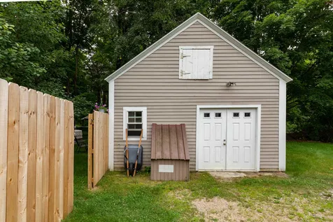 396 South Road Brentwood NH 03833