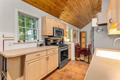 396 South Road Brentwood NH 03833