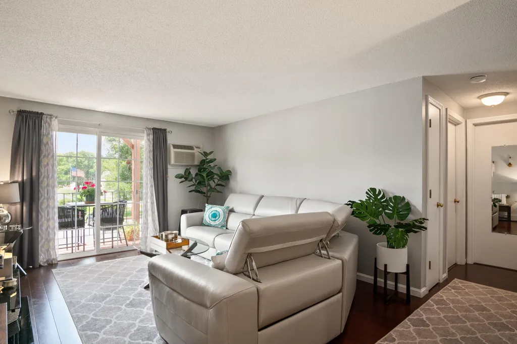 1305 White Cedar Boulevard Portsmouth NH 03801