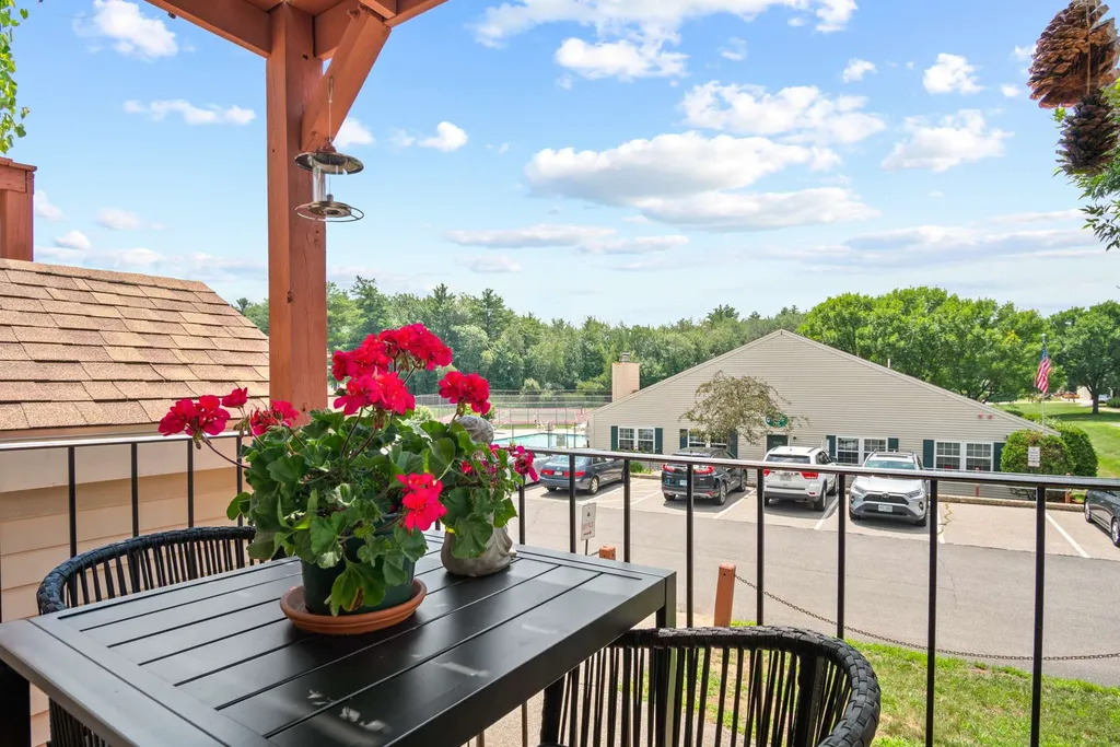 1305 White Cedar Boulevard Portsmouth NH 03801