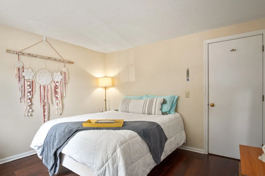1305 White Cedar Boulevard Portsmouth NH 03801