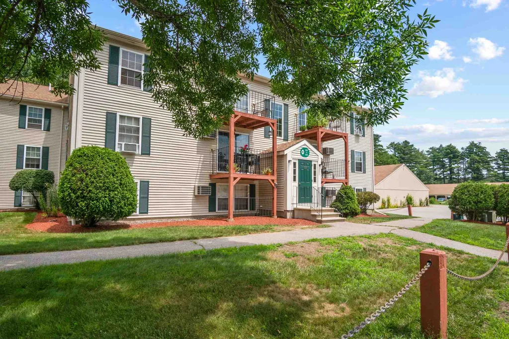 1305 White Cedar Boulevard Portsmouth NH 03801