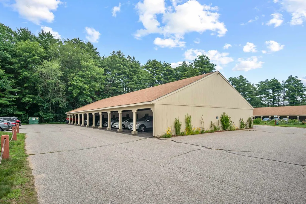 1305 White Cedar Boulevard Portsmouth NH 03801