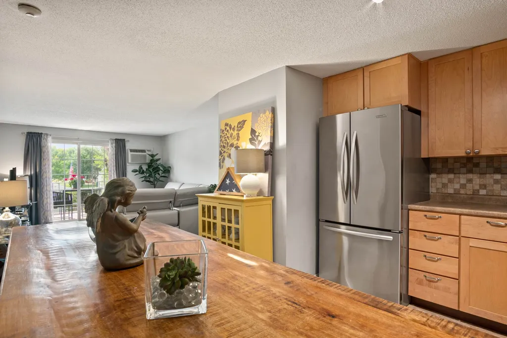 1305 White Cedar Boulevard Portsmouth NH 03801