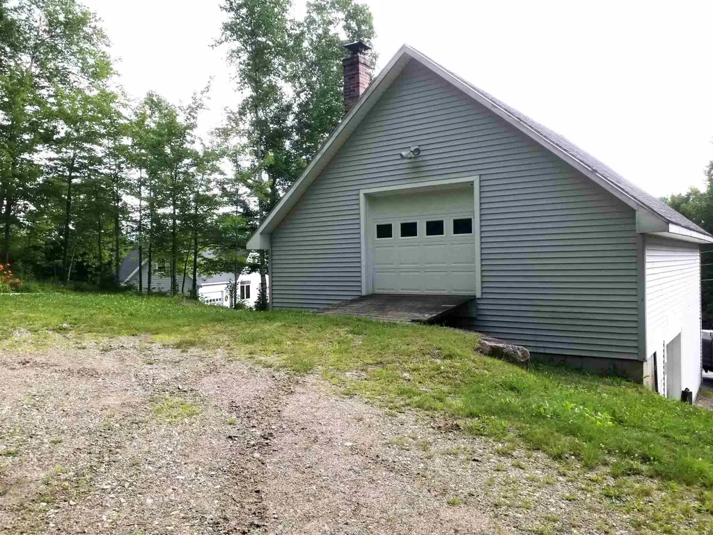 12 Mollybrook Drive Stark NH 03582