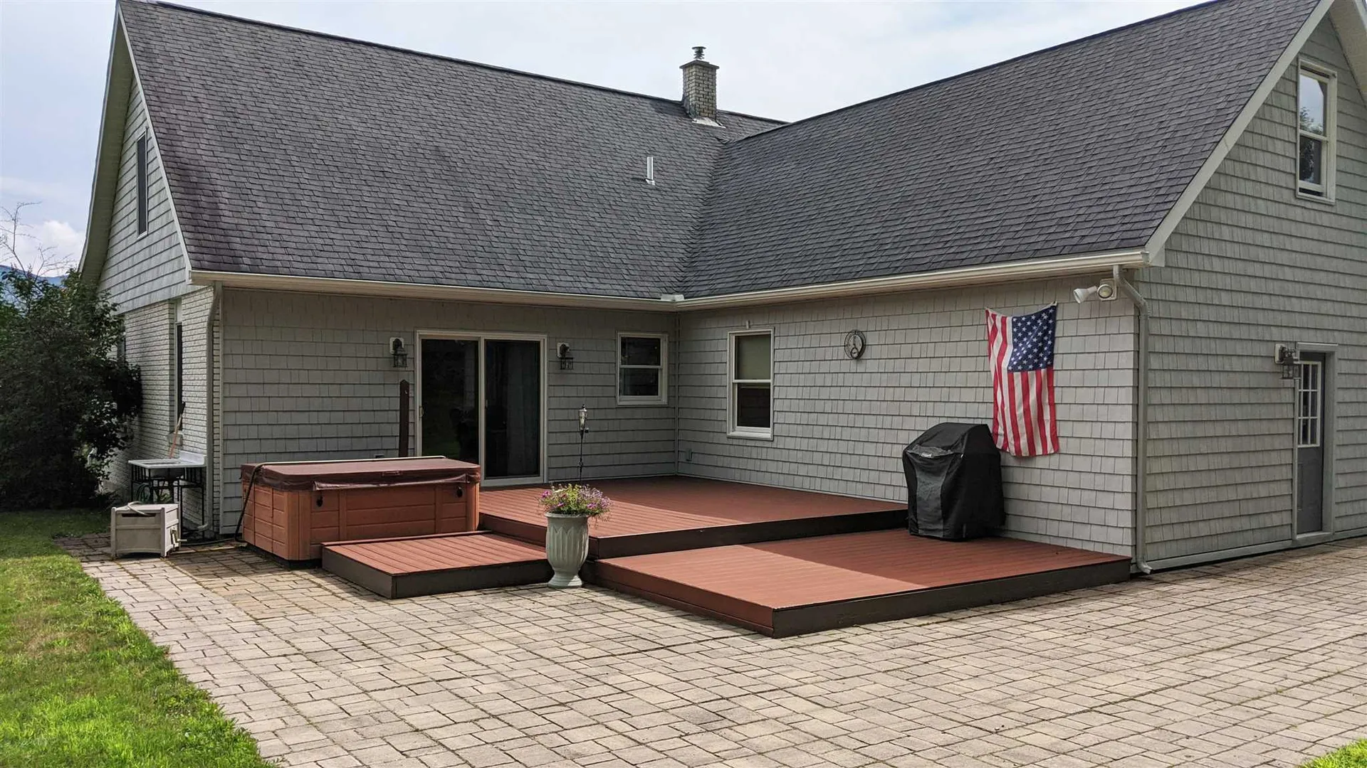 12 Mollybrook Drive Stark NH 03582