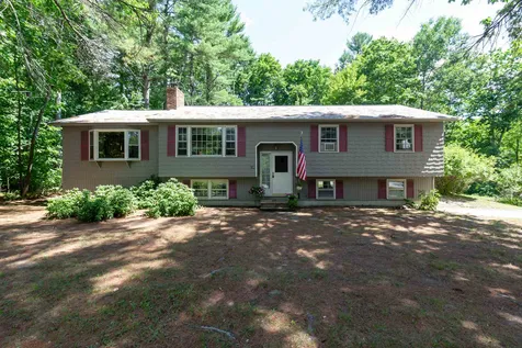 104 Chase Road Londonderry NH 03053