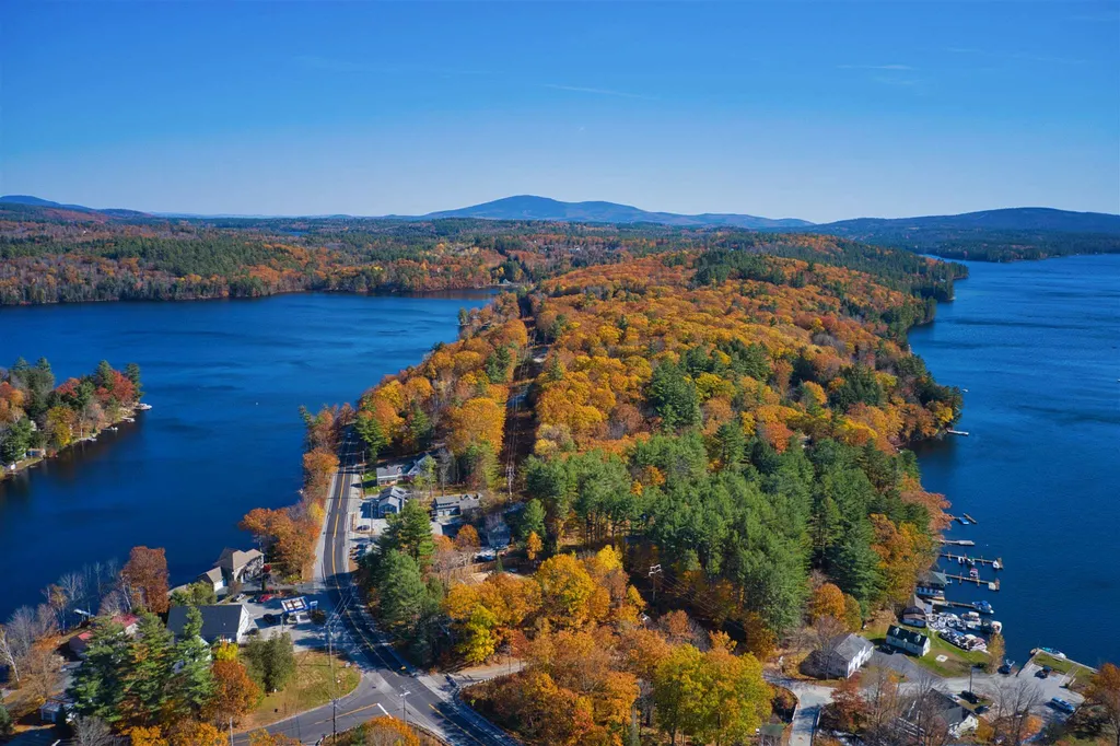 1005 Lake Avenue Sunapee NH 03751