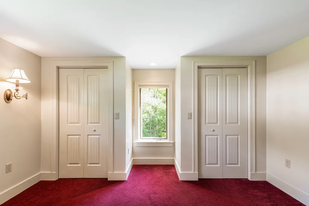 1005 Lake Avenue Sunapee NH 03751