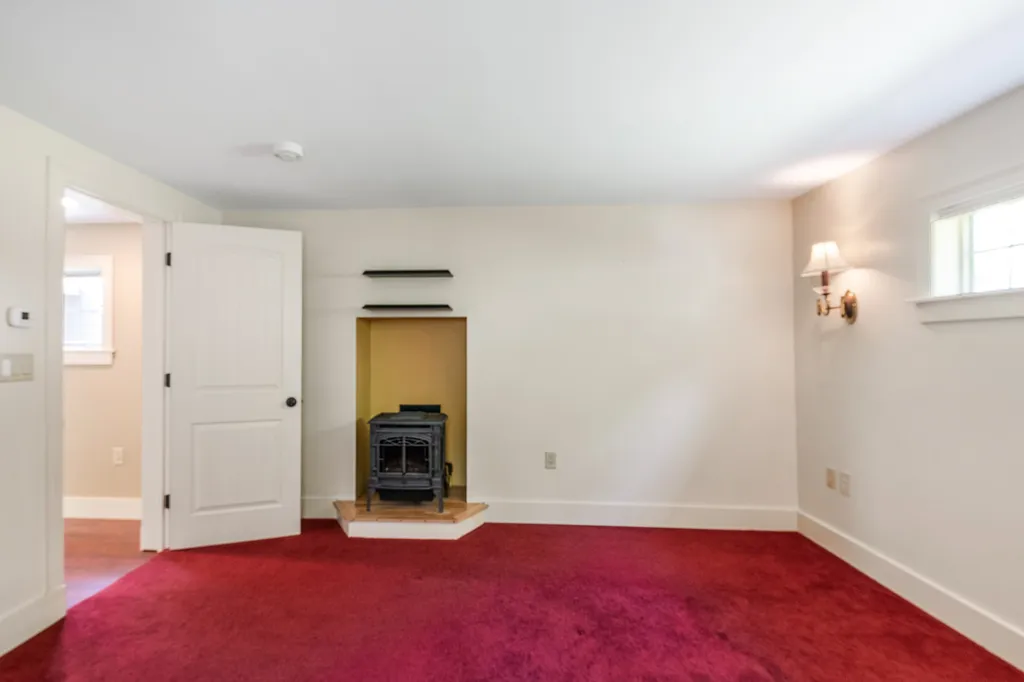 1005 Lake Avenue Sunapee NH 03751