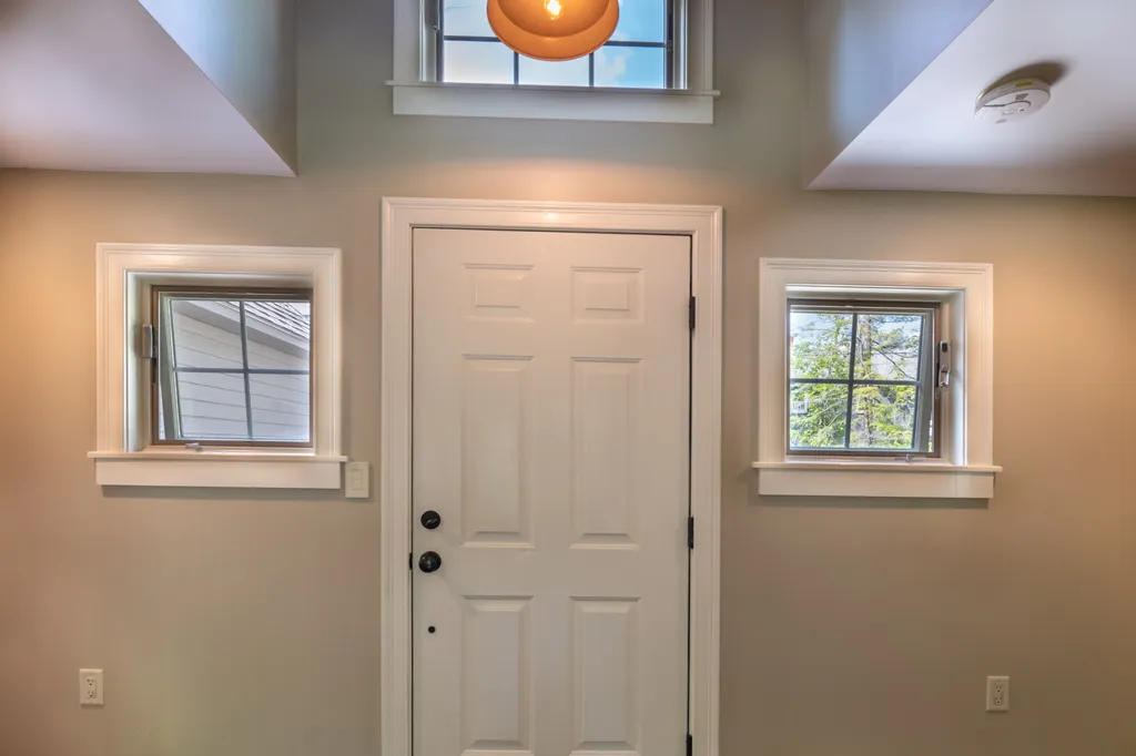 1005 Lake Avenue Sunapee NH 03751