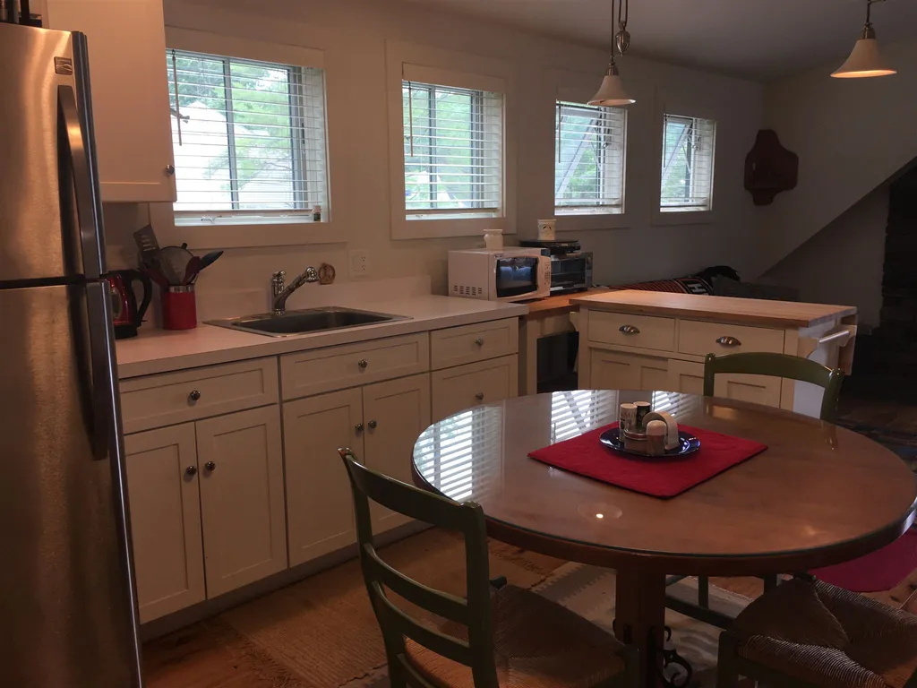 1005 Lake Avenue Sunapee NH 03751