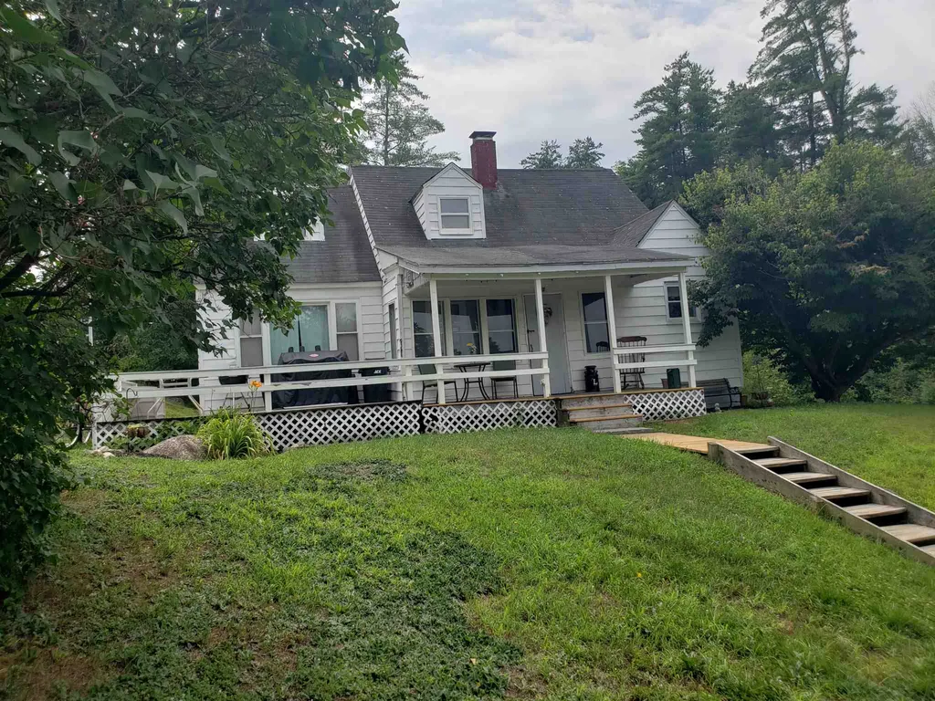 12 Bow Street Pittsfield NH 03263