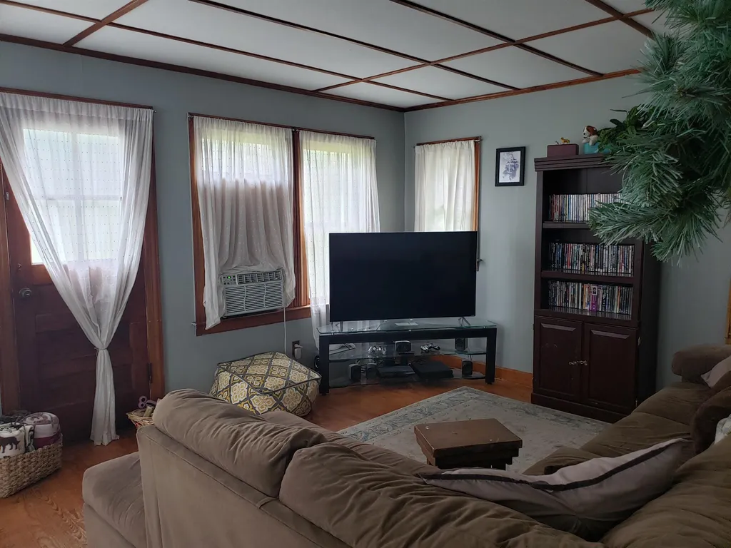 12 Bow Street Pittsfield NH 03263