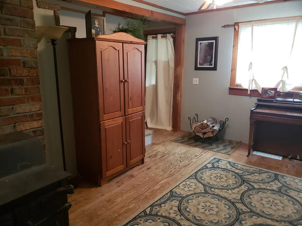 12 Bow Street Pittsfield NH 03263