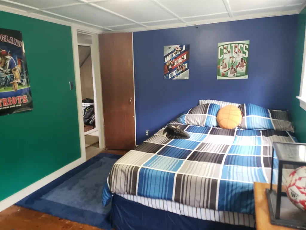 12 Bow Street Pittsfield NH 03263