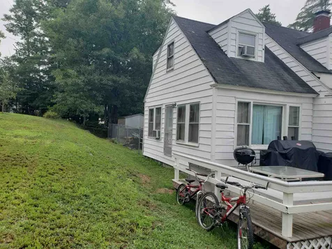 12 Bow Street Pittsfield NH 03263