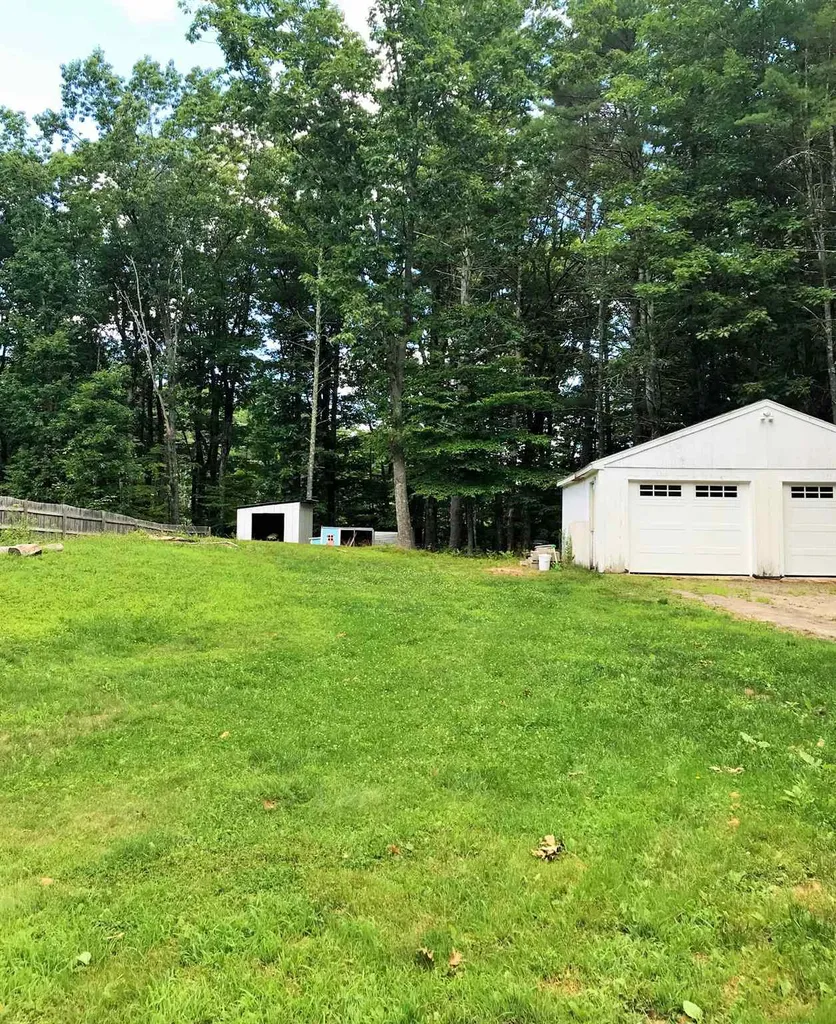 13 Longmarsh Road Durham NH 03824