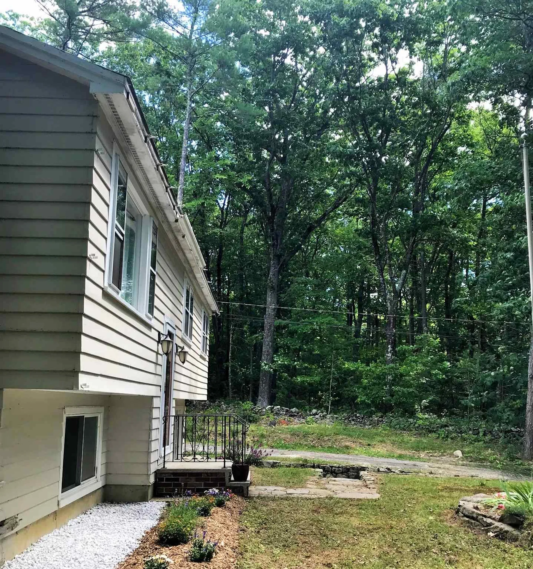 13 Longmarsh Road Durham NH 03824
