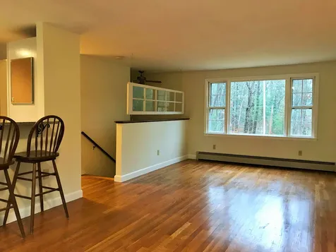 13 Longmarsh Road Durham NH 03824