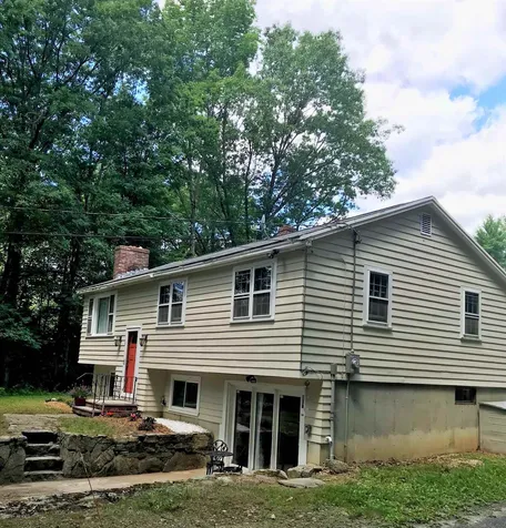 13 Longmarsh Road Durham NH 03824