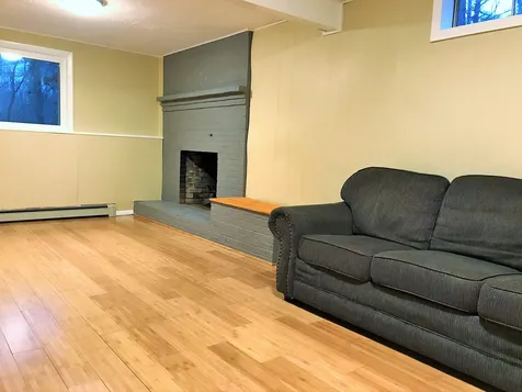 13 Longmarsh Road Durham NH 03824